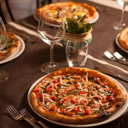 L'albero Nocleg ze śniadaniem