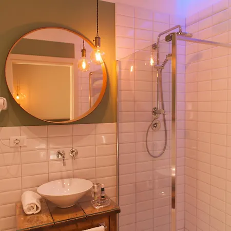 L'albero Nocleg ze śniadaniem Porto Empedocle