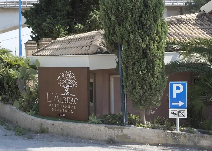 L'albero Porto Empedocle